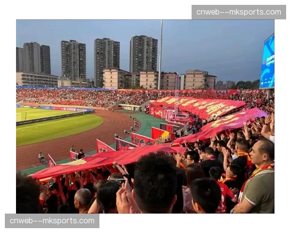 重庆铜梁龙2-0完胜深圳新鹏城，向余望补射斩获中超生涯首球